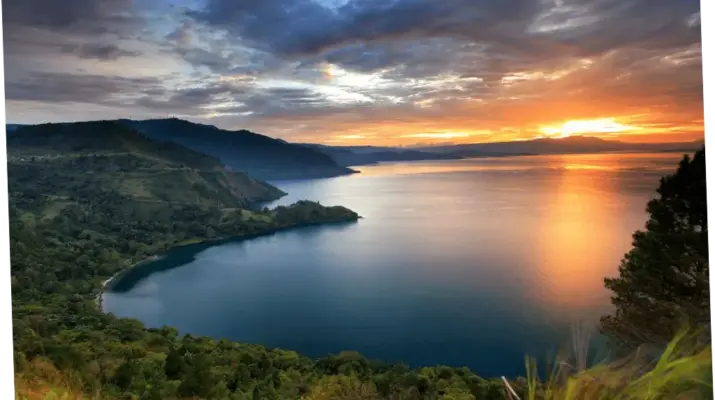 Danau Toba: Keindahan Alam dan Tantangan Lingkungan