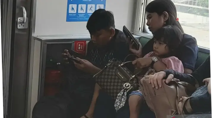Orang Tua Wajib Awasi Anak 24 Jam Sehari Saat Bermain Roblox, Kata Pengembang Gim