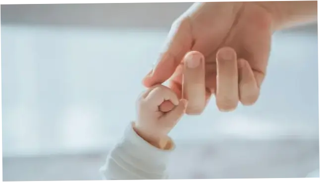 Pengakuan Para Perempuan yang Menyesal Punya Anak: Jebakan yang Tak Bisa Dihindari