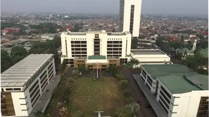 Direktorat Jenderal Bea dan Cukai: Membangun Integritas dan Meningkatkan Pelayanan