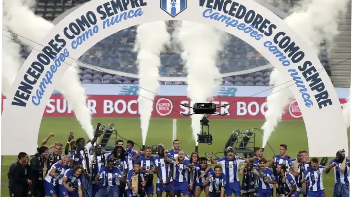 Liga Portugal: FC Porto Raih Gelar Juara dan Sorotan Villas-Boas