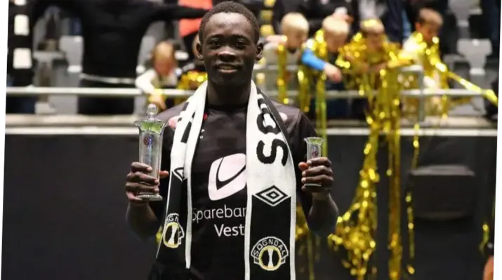 Akor Adams: Bintang yang Berkibar di Sepak Bola Internasional