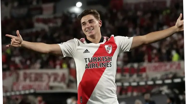 Julián Álvarez: Bintang Muda yang Menggegerkan Dunia Sepakbola