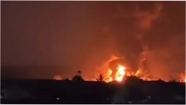 Kebakaran Pabrik Karet di Tangerang: Api Masih Berkobar Setelah 9 Jam
