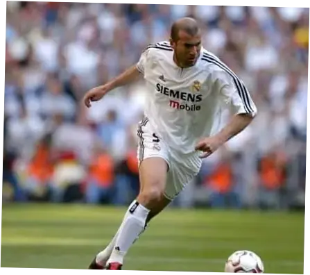 Zinedine Zidane: Legenda Sepak Bola yang Tak Pernah Berhenti Menginspirasi